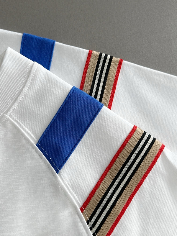 ブランドTシャツ細部ディテール